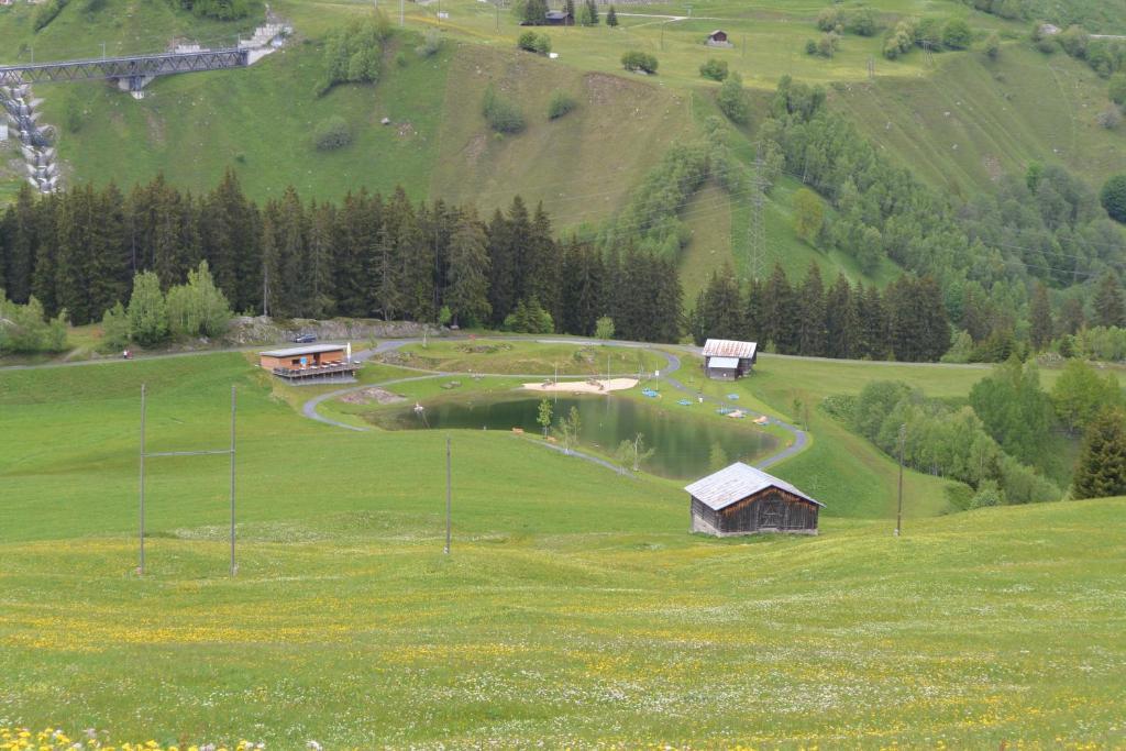 Hotel La Cruna Sedrun Exterior foto